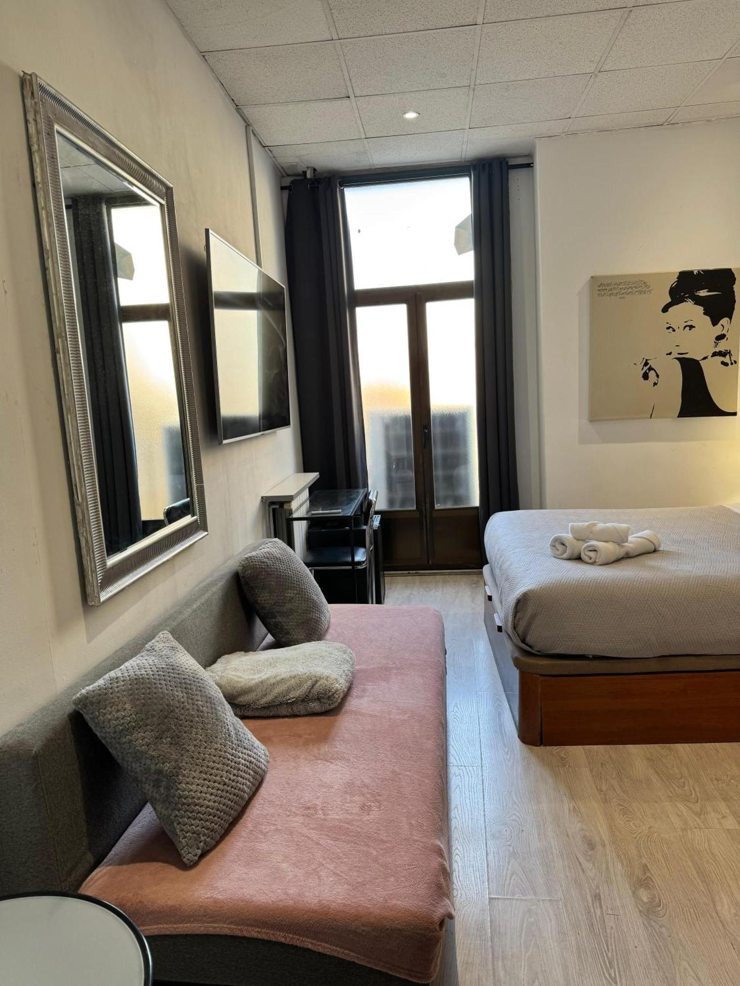 Opera Lux Hotel Madrid Ngoại thất bức ảnh